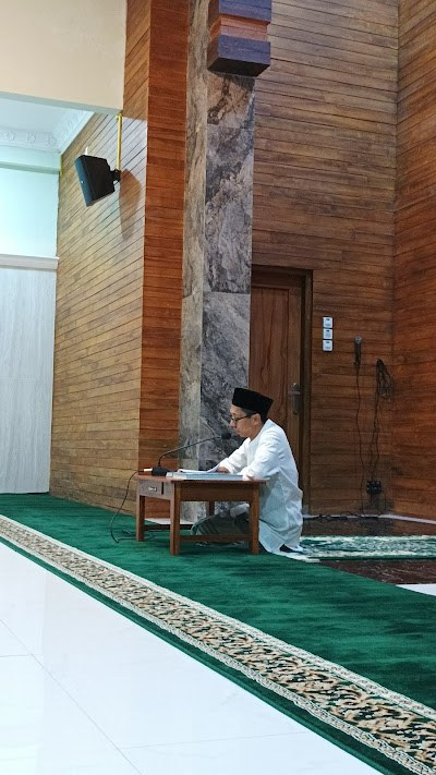 Dokumentasi kegiatan mengaji dan pembelajaran santri.