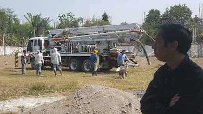 Dokumentasi perjalanan pembangunan dan pengembangan pondok.