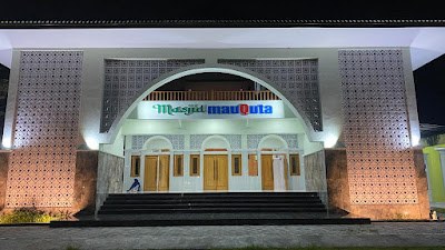Suasana lingkungan Pondok Pesantren Tamrinut Thullab.