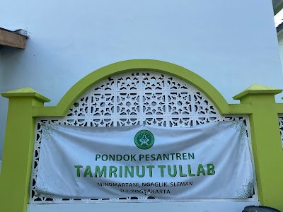 Suasana lingkungan Pondok Pesantren Tamrinut Thullab.
